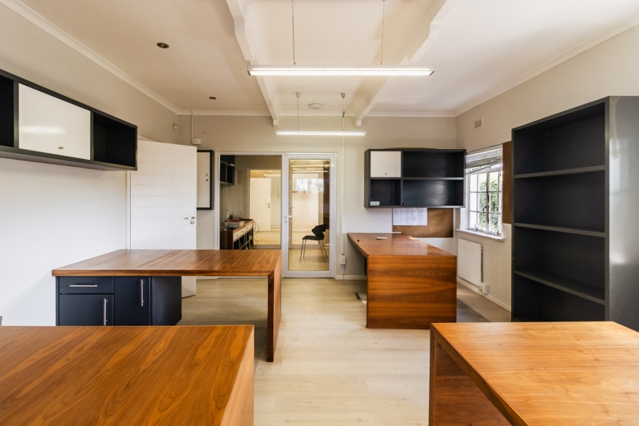 To Let commercial Property for Rent in Charlo Eastern Cape